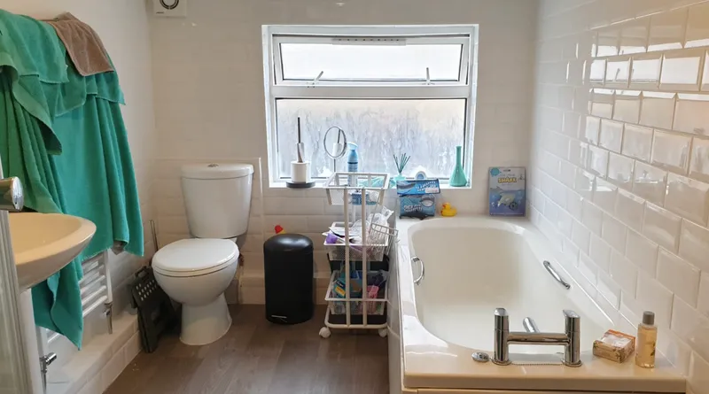 Ideal 2 Bed Terraced House // AUG 2026 - Image 3